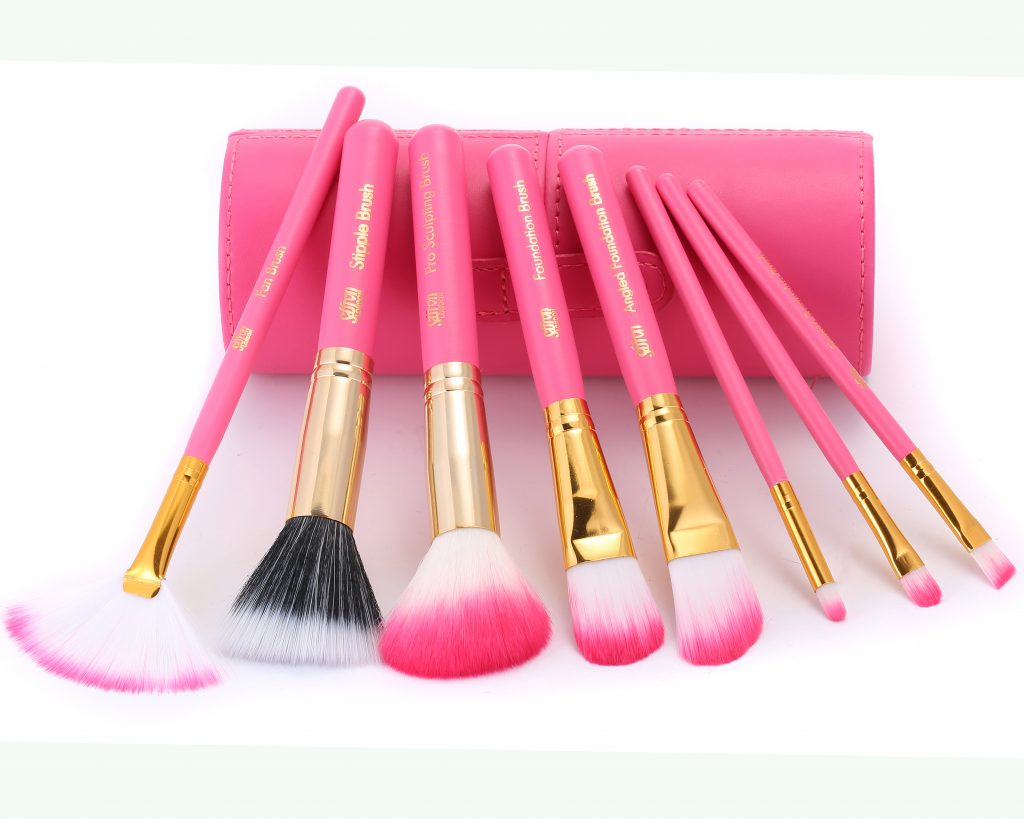 Gift Box with 8 Brushes